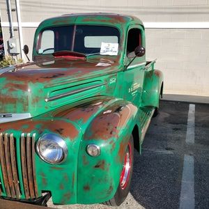 Meet your Posher, Lori